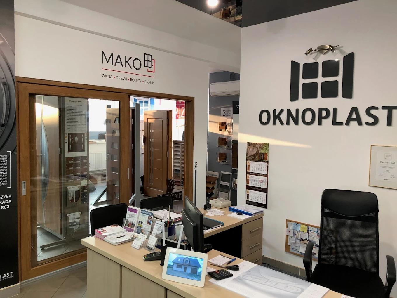 Wnętrze salonu MAKO